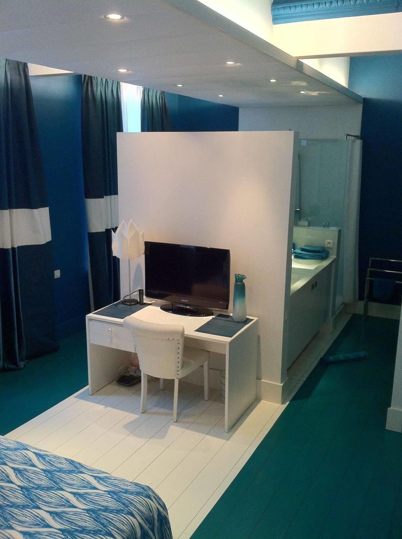 B&B Maison Az Saint-Gilles Екстер'єр фото